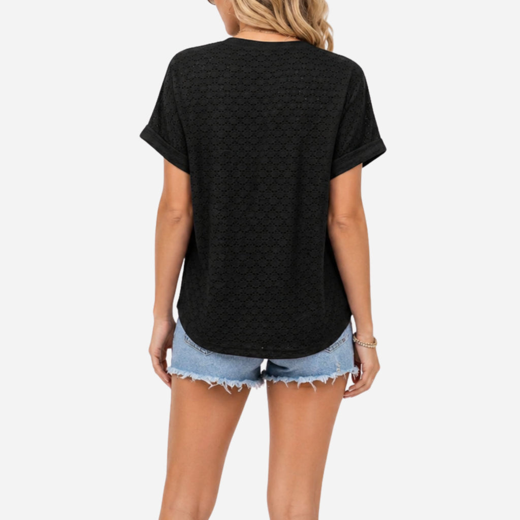 Alveraine | T-shirt col V avec détails boutons pour femme – Style décontracté quotidien
