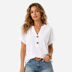 Alveraine | T-shirt col V avec détails boutons pour femme – Style décontracté quotidien