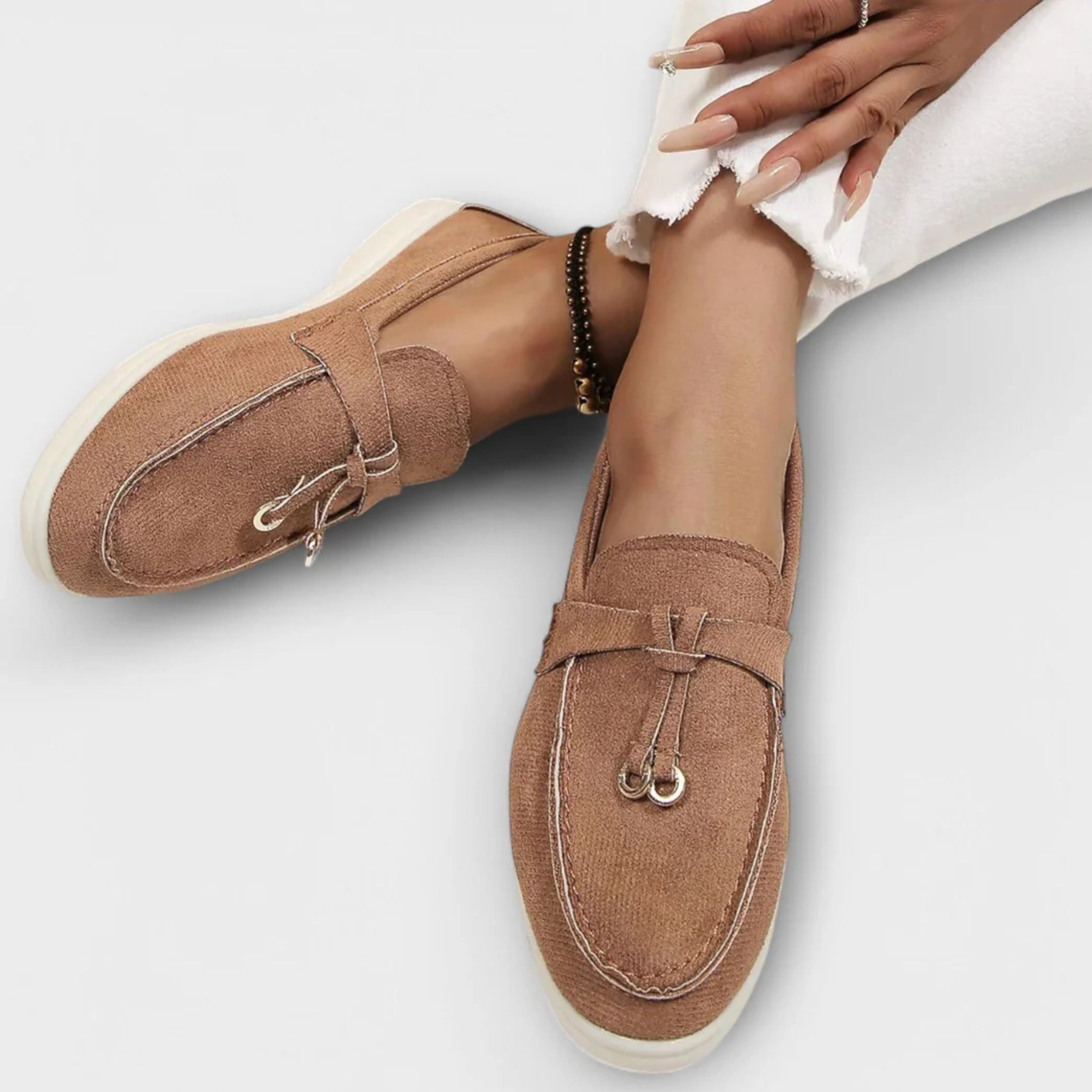 Alveraine | Women’s Classic Loafers – Timeless Slip-On Style